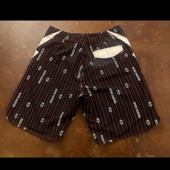 Metal Mulisha Board shorts Size 36 - Picture 2 of 4
